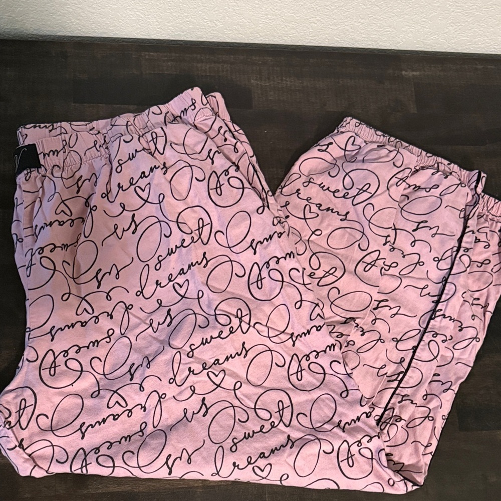 Women’s Pink Script-Print Sleep Pants